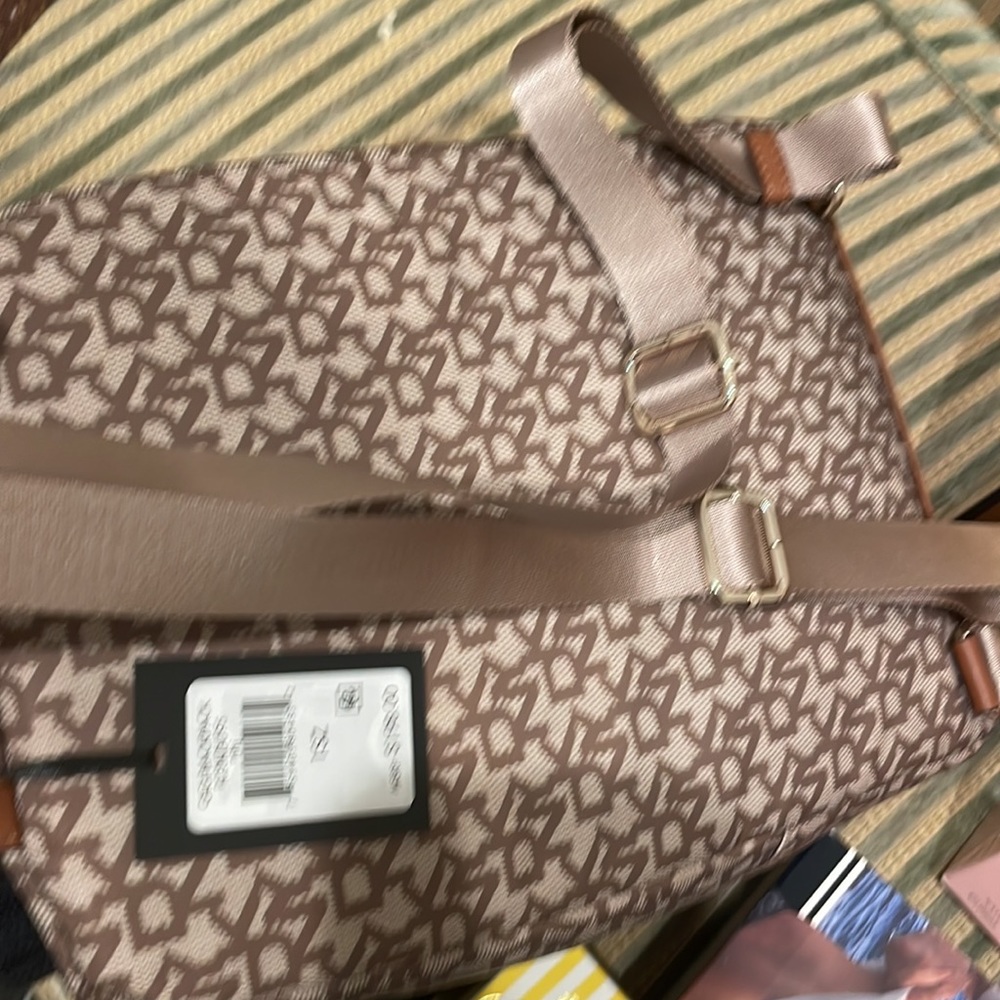 Bag - Picture 3 of 6